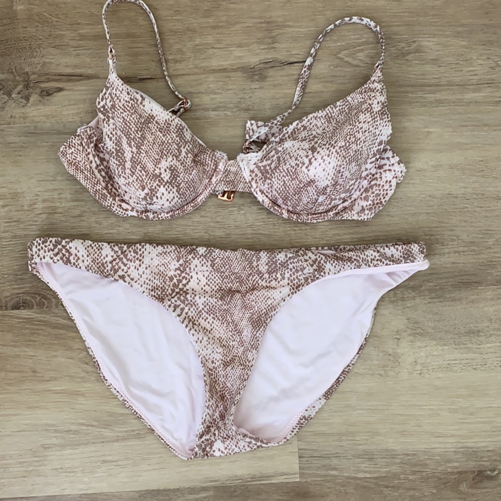 Stylish Snake Print Bikini Set